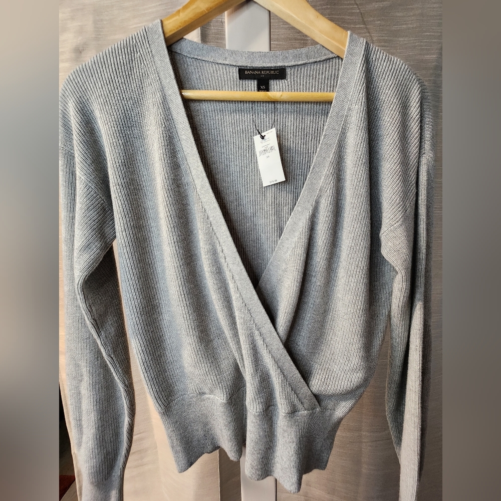 Banana Republic wrap sweater grey size XS NWT